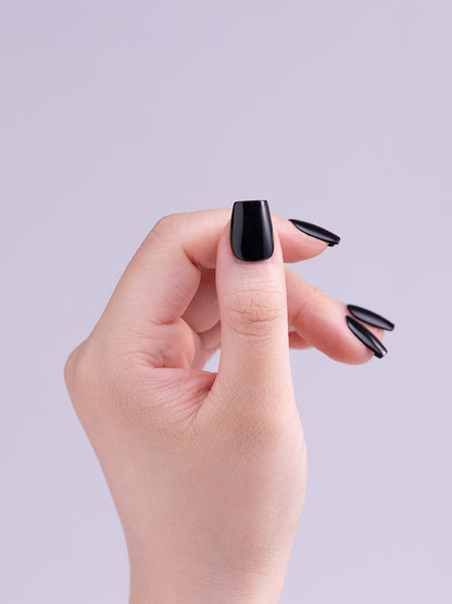 Noir Essentiel